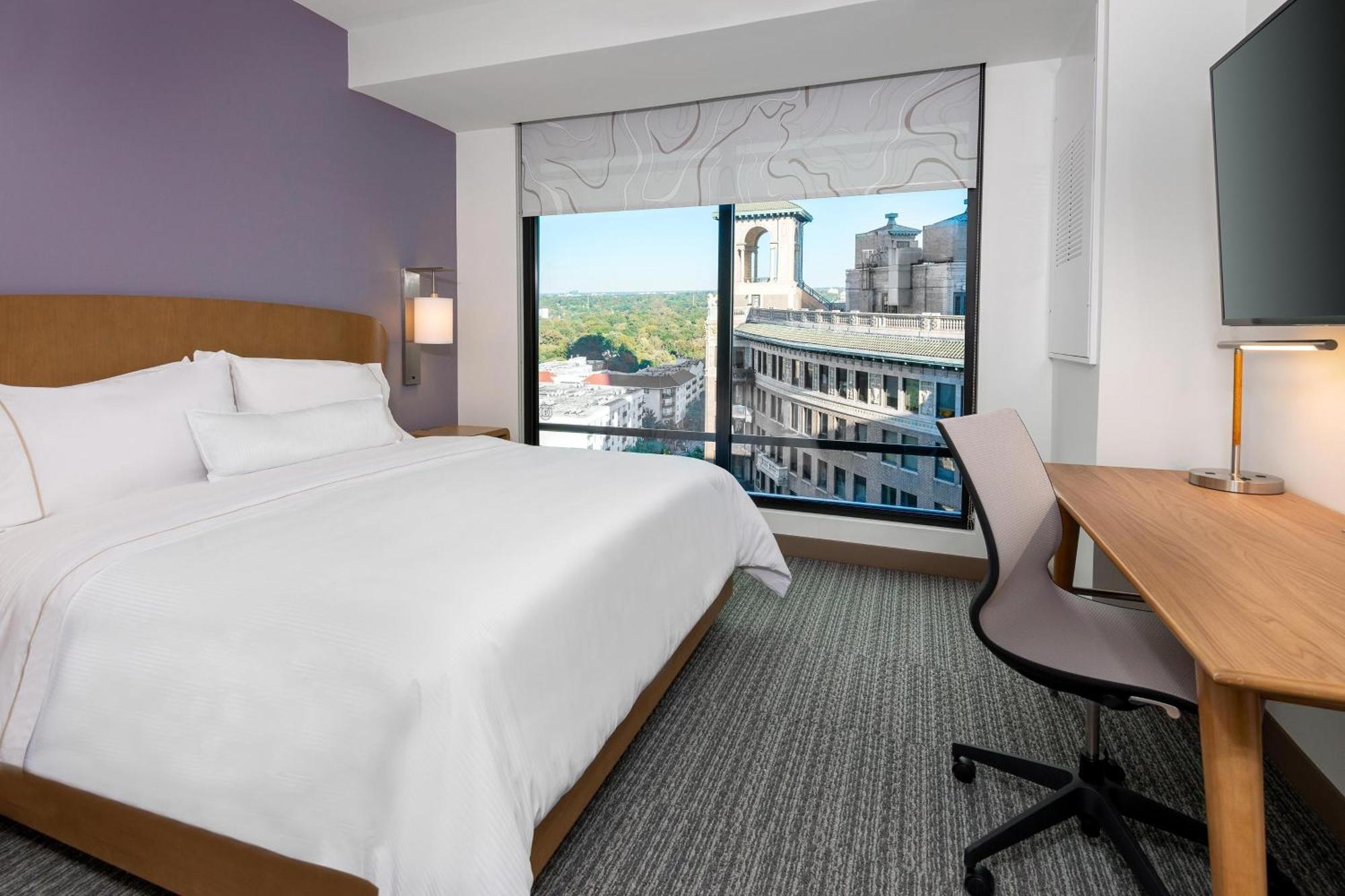 Element Midtown Hotel